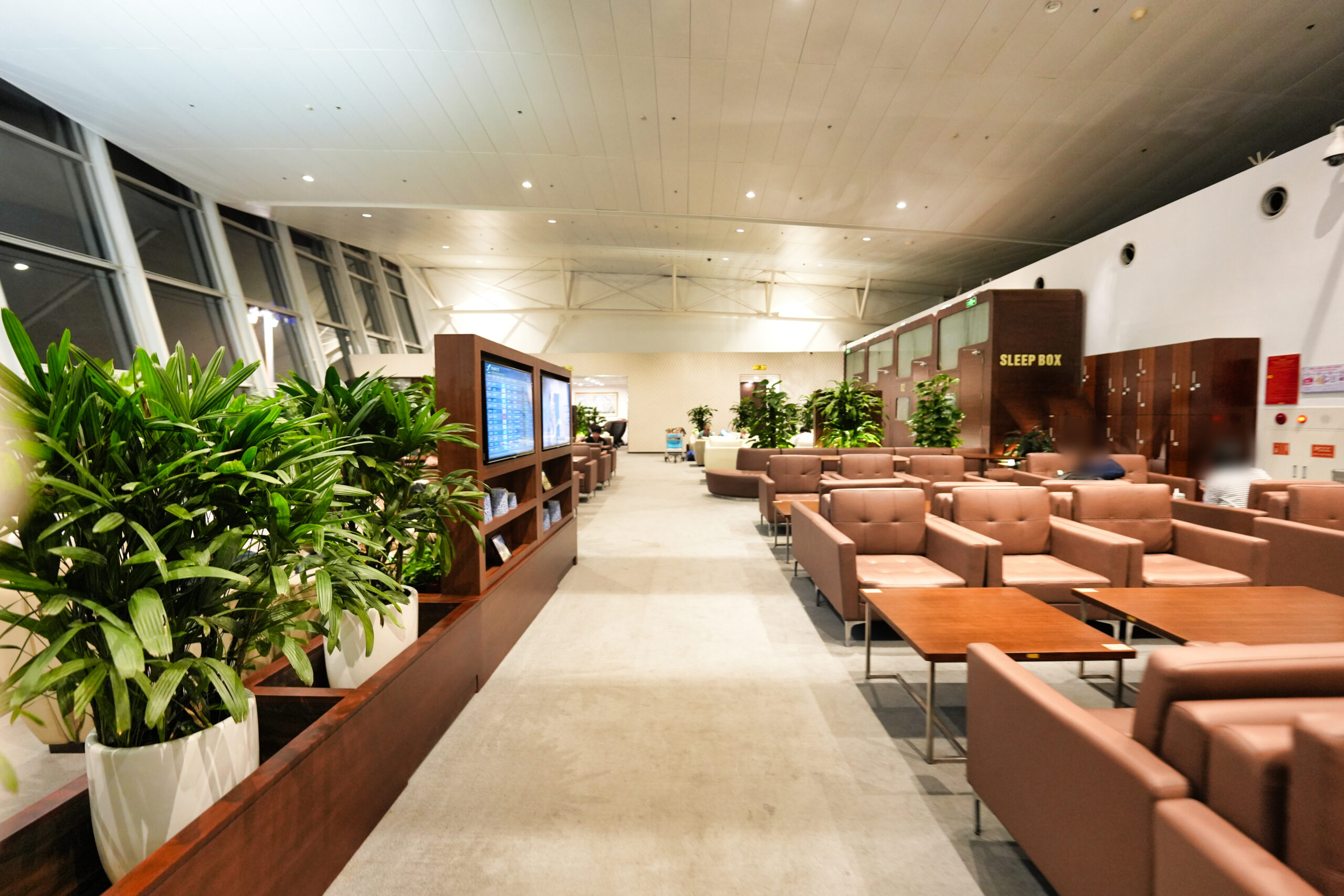 ACV BUSINESS LOUNGE NIAシーティングエリア